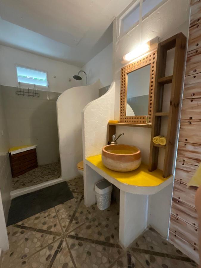 Bungalows Les Vagues Abondes Villa Sainte-Anne  Ngoại thất bức ảnh