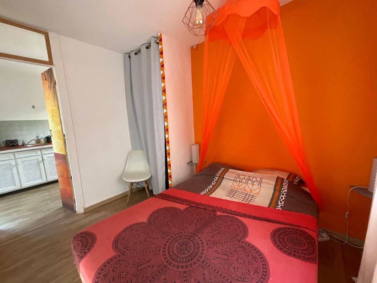 Bungalows Les Vagues Abondes Villa Sainte-Anne  Ngoại thất bức ảnh